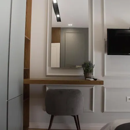 Apartment Panda *