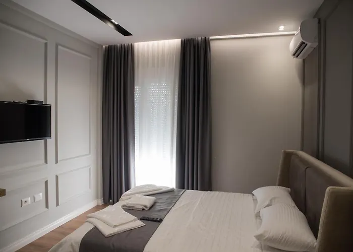 Апартаменты Panda Корча